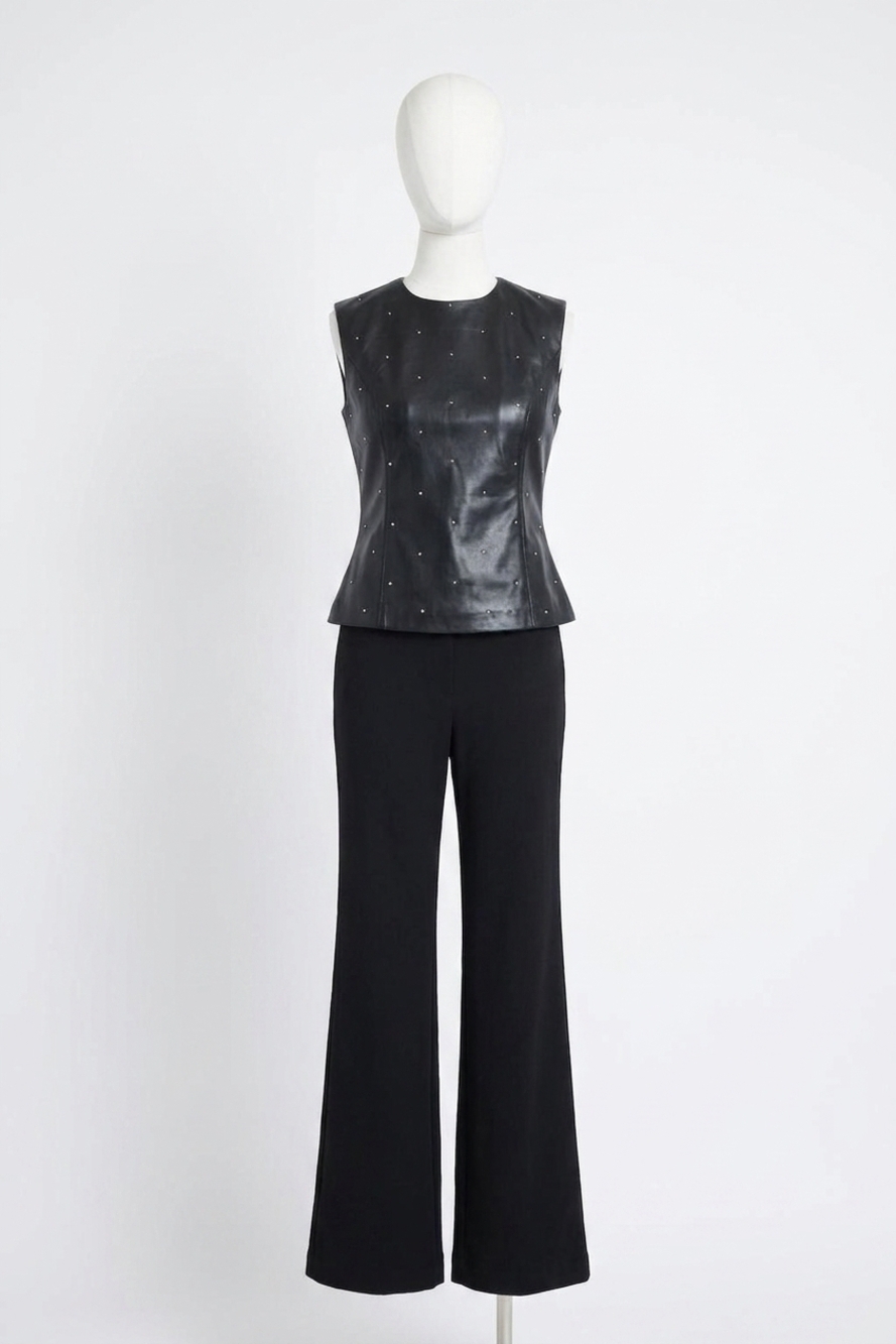 NEW DOLCE CABO eleanor studded top in black